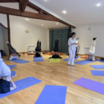 Retraite Kundalini Yoga en Non Dualité et Cuisine Végétarienne, en Normandie